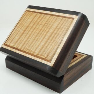 Curly Maple Top with Indian Rosewood Sides