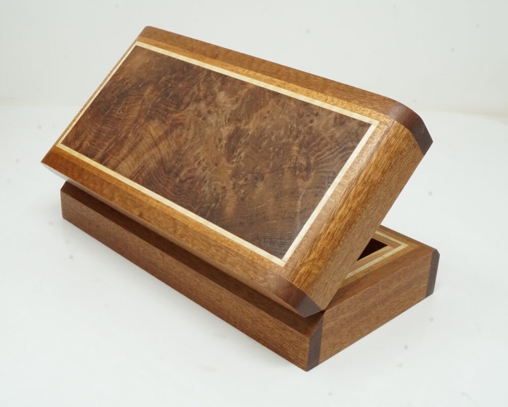 Redwood Burl Top with Sapele Sides